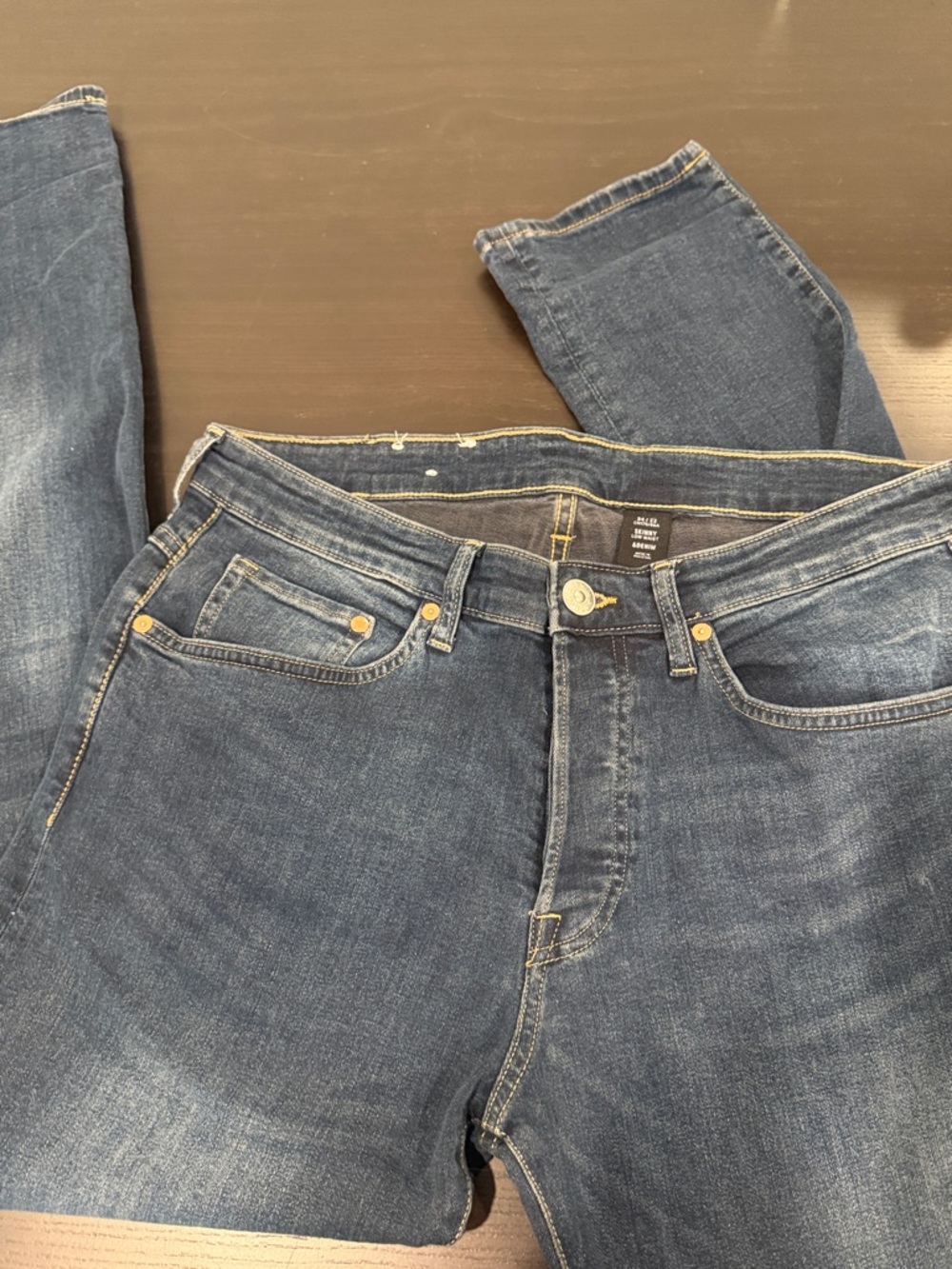H&M men’s Classic Dark Wash Denim Jeans